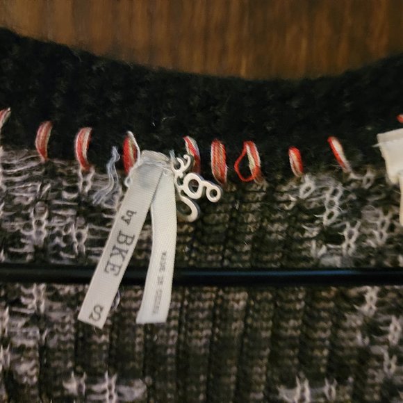 BKE Boho Chic Black and White Whip Stitched Lace Trim Geometric Cardigan Small - Picture 8 of 14